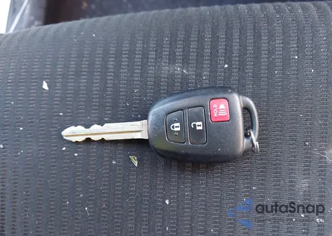 2015 Toyota Rav4 Le z USA, uszkodzony, nr VIN JTMBFREV2FD145865